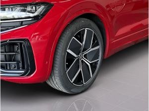 Volkswagen Touareg R-LINE BLACK STYLE 3.0TSI NP.116T ACC.AHK.STHZG.AREA-VIEW.NAVI.LUFT