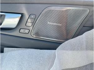 Volvo XC60 B5 B AWD PLUS DARK - MJ26 FACELIFT - Sofort lieferbar -