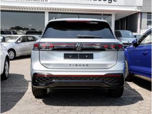 Volkswagen Tiguan "R-LINE" 1,5 l eHybrid 6-Gang-DSG MATRIX-BLACK-STYLE-AHK-WKR-LM20