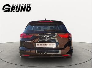 Kia Ceed SW 1.5T DCT7 ULTIMATE | NAVI | SHZ | SMART-KEY | GEWERBLICH