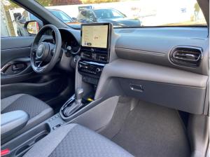 Toyota Yaris Cross Hybrid Teamplayer Winter & Safety Paket Navi LED ACC