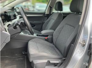 Volkswagen Golf VIII Variant Life 2.0 TDI DSG / Navi, LED