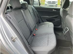 Volkswagen Golf VIII Variant Life 2.0 TDI DSG / Navi, LED