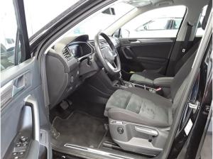 Volkswagen Tiguan Allspace Elegance 2.0 TDI 4M DSG / Matrix