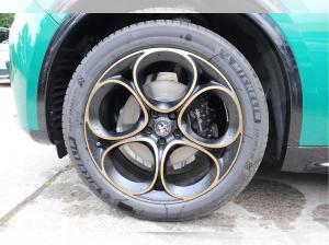 Alfa Romeo Stelvio **Sommeraktion**Intensa Q4 2.0 Turbo 16V EU6e El. Fondsitzverst. Navi Leder Digitales Co