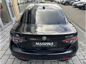 Alfa Romeo Giulia Q4 2.0 Veloce Black-Edition Technologie-Paket Sportpaket Navi Digitales Cockpit LED