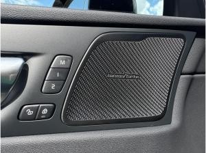 Volvo XC60 B5 AWD PLUS BLACK EDITION - sofort lief. -