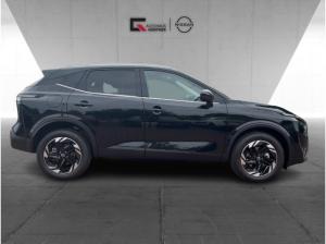 Nissan Qashqai N-CONNECTA Komfort 1.3MT Winter/HUD/AVM/Carplay