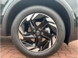 Nissan Qashqai N-CONNECTA Komfort 1.3MT Winter/HUD/AVM/Carplay