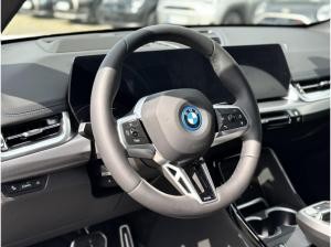 BMW iX1 eDrive20 M Sportpaket Head-Up HK HiFi DAB