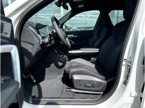 BMW iX1 eDrive20 M Sportpaket Head-Up HK HiFi DAB