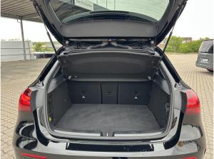 Mercedes-Benz A 220 d AMG+Pano+Night+19"+Keyless+LED+Winterpak