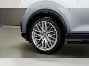 Audi Q2 advanced - int. S line AHK Navi Kamera