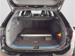 Volkswagen Passat Variant R-Line 2.0 TDI DSG AHK NAVI PANO