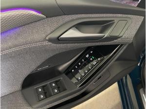 Audi A6 e-tron A6 Avant e-tron edition one blue Pano LM 21" B&O Matrix