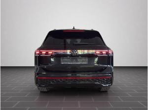 Volkswagen Tiguan R-Line 2.0 TDI 4MOTION DSG BLACK PANO AHK