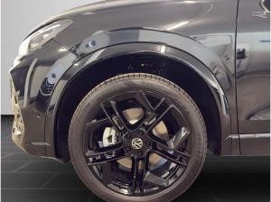 Volkswagen Tiguan R-Line 2.0 TDI 4MOTION DSG BLACK PANO AHK