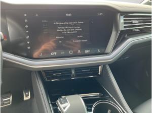 Volkswagen Touareg R-Line / 286PS / AHK / 22“