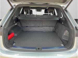 Volkswagen Touareg R-Line / 286PS / AHK / 22“
