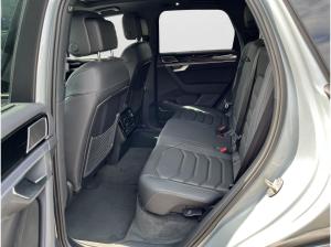 Volkswagen Touareg R-Line / 286PS / AHK / 22“