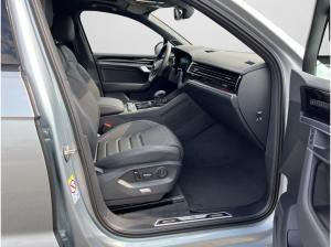 Volkswagen Touareg R-Line / 286PS / AHK / 22“