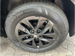 Skoda Fabia 1.0 TSI Selection+Lenkradh+Climatronic