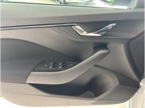 Skoda Kamiq Essence SOFORT VERFÜGBAR SHZ LED W-Paket PDC SpurH