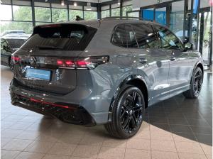 Volkswagen Tiguan R-Line 1,5 l eTSI DSG AHK Panoramadach