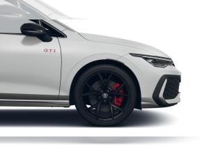 Volkswagen Golf GTI *Black Style* 19 AHK NAVI ACC KAMERA