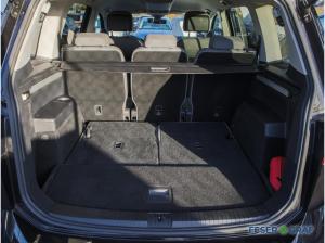 Volkswagen Touran Highline 2.0 TDI DSG Navi AHK Kamera LED