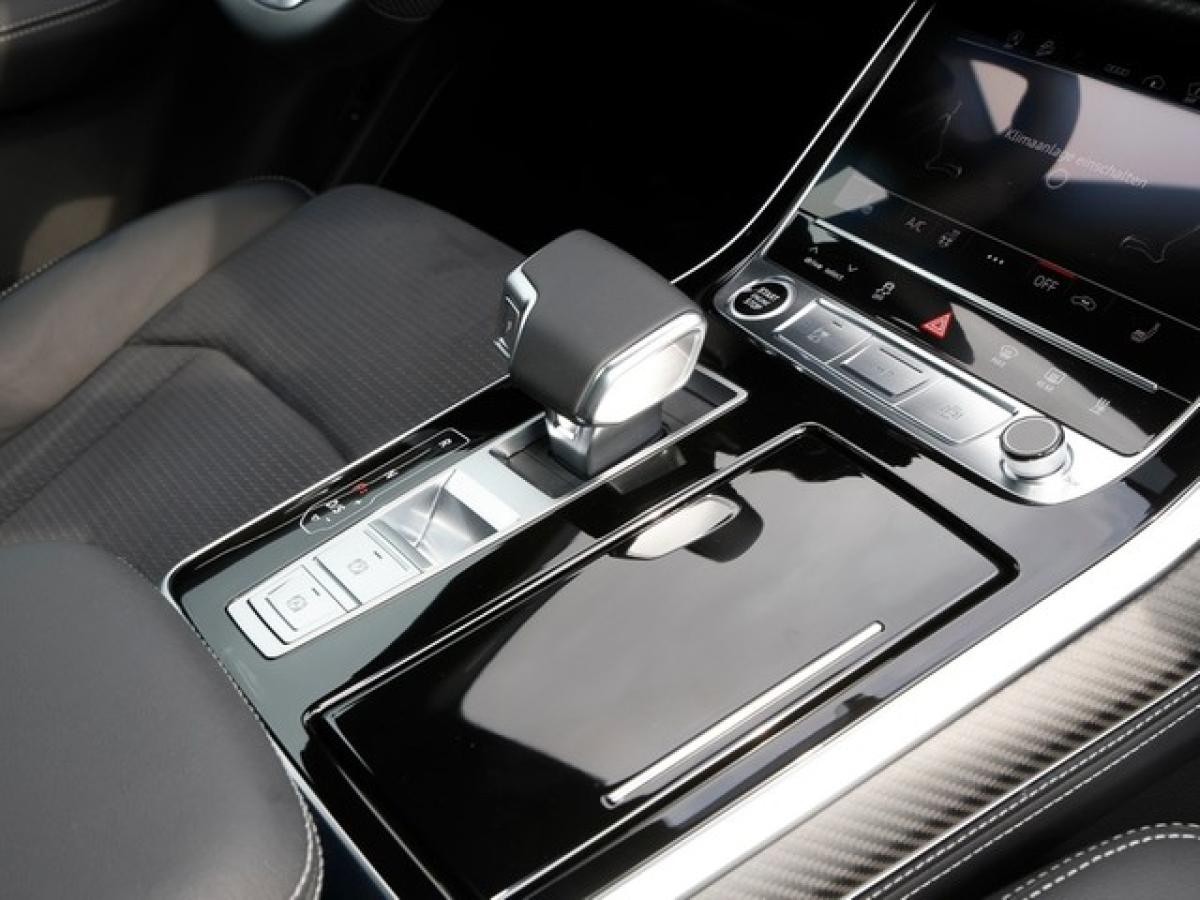 Audi Q7 50 TDI S line Matrix Panorama B&O Headup AHK