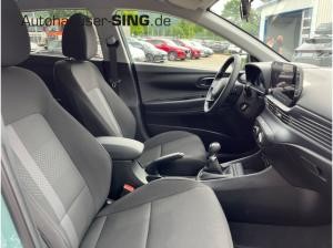 Hyundai i20 Kamera Induktion Navi Spurhalte SHZ AC/AA