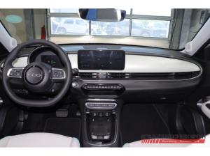 Fiat 600e MY25 La Prima Navi Massagesitze LED El. Heckklappe