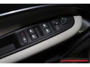 Fiat 600e MY25 La Prima Navi Massagesitze LED El. Heckklappe