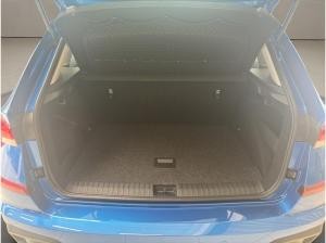 Skoda Kamiq Essence SOFORT VERFÜGBAR SHZ LED W-Paket PDC SpurH