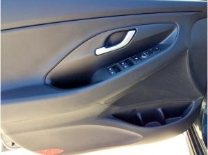 Hyundai i30 1.5 T-GDI 48V N Line NAVI|KAMERA|PDC|SHZ