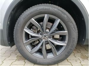 Volkswagen Tiguan Allspace Move 2.0 TDI 4M DSG ACC AHK 7Sit