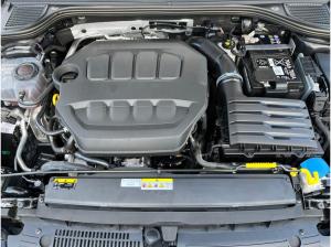 Volkswagen Golf VIII GTI 2.0 TSI DSG/Matrix, ACC, Navi, RFK