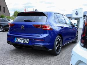 Volkswagen Golf VIII 1,5 eTSI DSG R-Line Black Style ACC Navi R-Kamera LED 17"