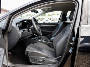 Volkswagen Golf VIII 1,5 TSI Style ACC Navi R-Kamera LED 17"