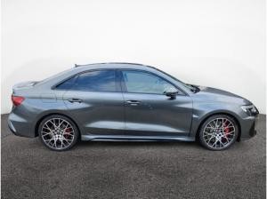 Audi RS3 Limousine 2.5 TFSI quattro 280 km/h Matrix