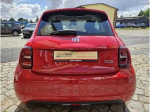 Fiat 500e Red 42KWH RED -  Komfort Paket - sofort verfügbar