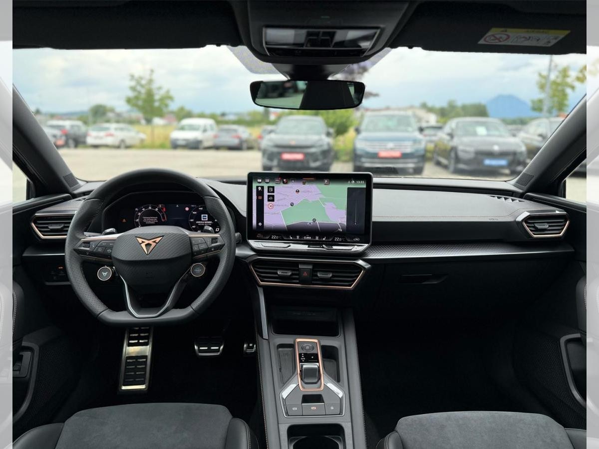 Cupra Leon Sportstourer VZ 2.0 TSI 245 kW DSG (UVP 64.012€/SOFORT) PANO/NAV/AHK/SIDE/MATRIX/SENNH./UVM.