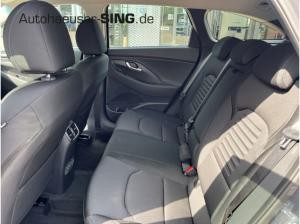 Hyundai i30 i30cw M-Hybrid Navi LED Kamera SHZ PDC CarPlay