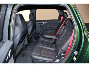 Audi SQ7 Audi exlusive Verde Ermes metallic HD Matrix LED-Scheinwerfer  Panorama-Glasdach Nachtsichtassistent