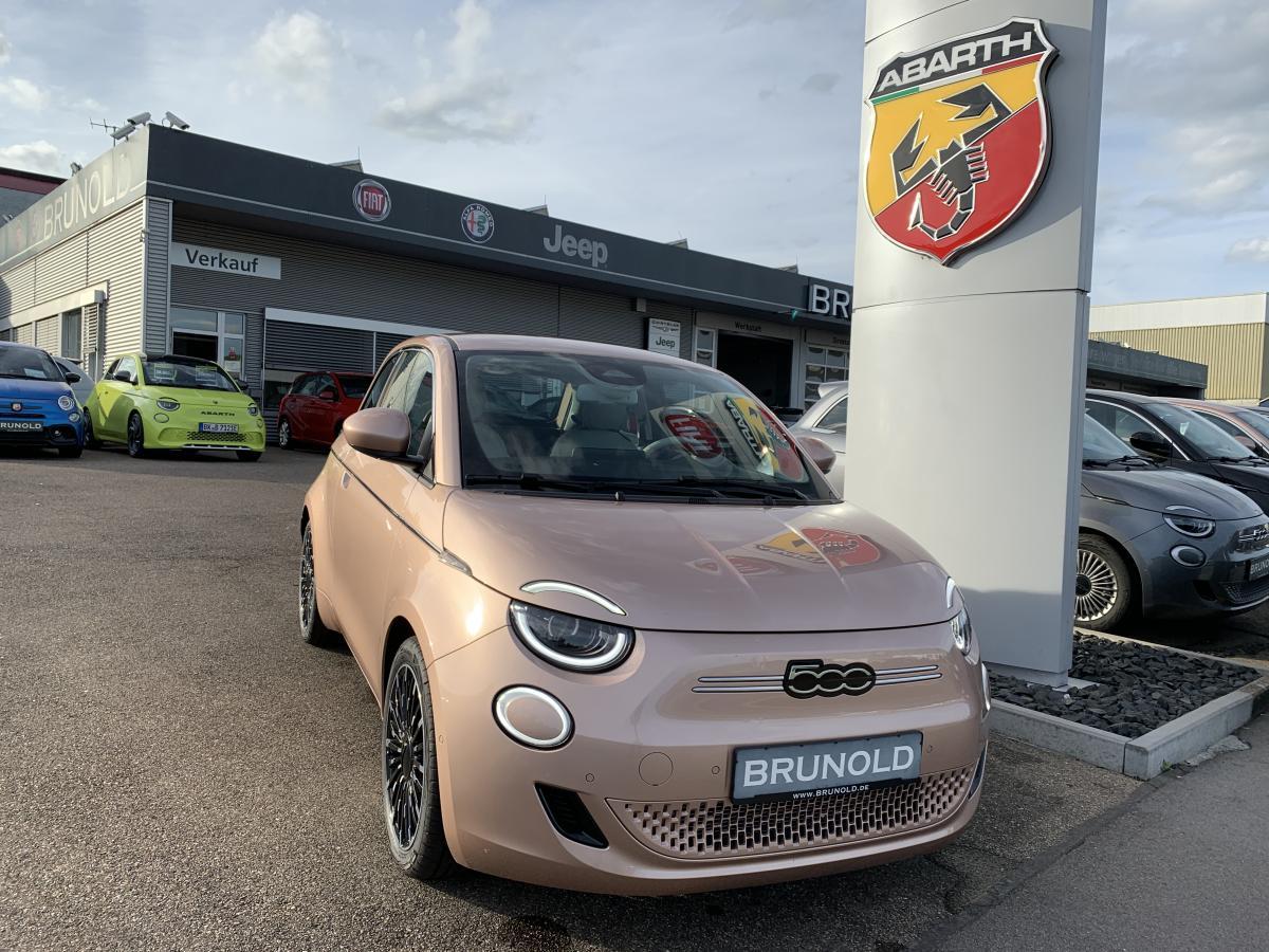 Fiat 500e Große Batterie // LEDER // SOFORT VERFÜGBAR //