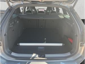 Volkswagen Passat Variant R-Line 2,0 l TDI DSG,4M,IQ.LIGHT