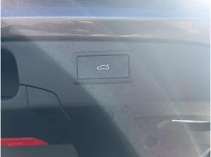 Volkswagen Passat Variant R-Line 2,0 l TDI DSG,4M,IQ.LIGHT