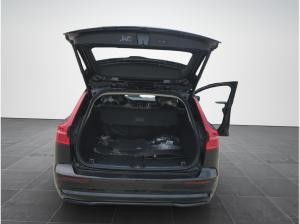 Volvo V60 T8 Twin Engine Ultra Dark Premium Paket AHK