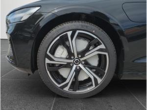 Volvo V60 T8 Twin Engine Ultra Dark Premium Paket AHK